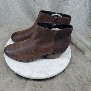 Clarks Shoes Womens Size 8 Brown Leather Gelata Italia Artisan Ankle Boots